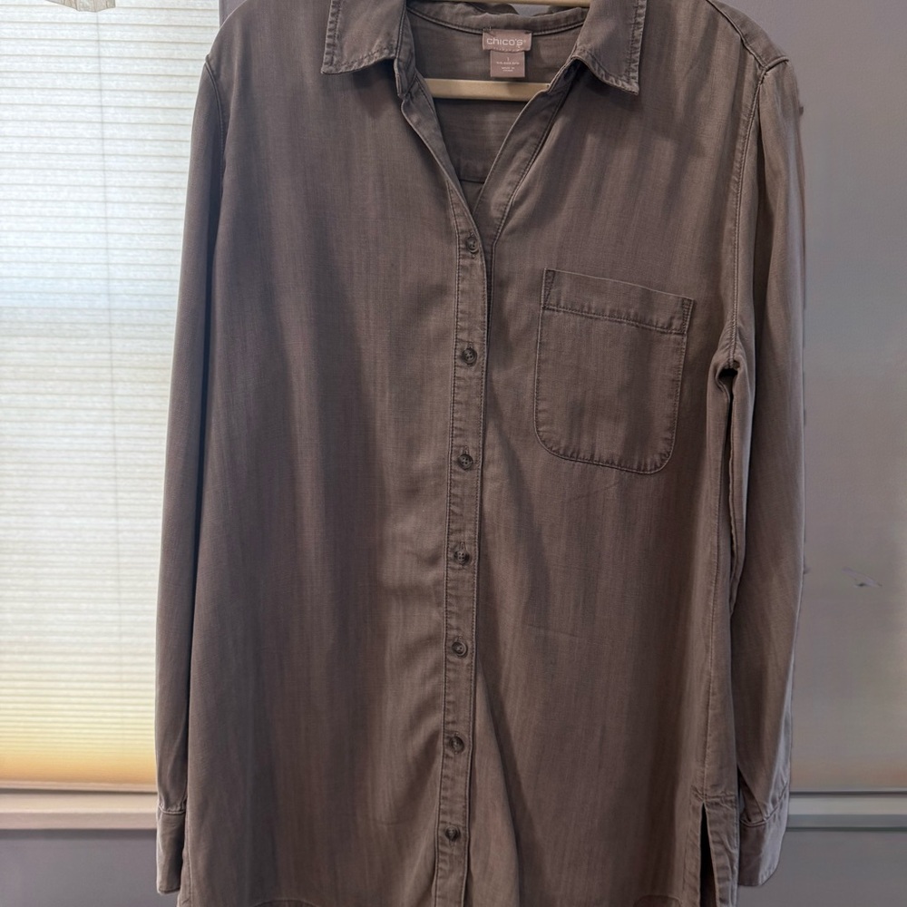 Chico’s long sleeves gray button down shirt  Size1
